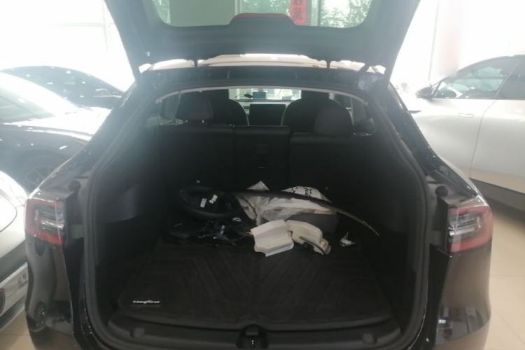 Used Tesla Model Y 2021 Performance High-Performance All-Wheel-Drive Version Trunk