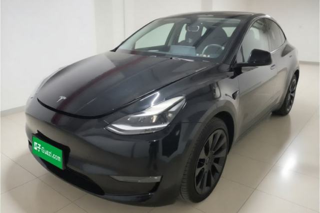 Tesla Model Y 2021 Standard Range Rear-Wheel Drive Version с пробегом