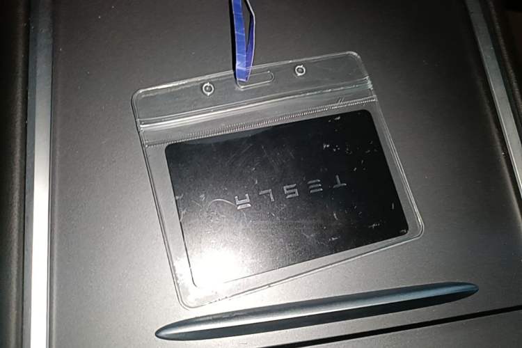 Used Tesla Model Y 2021 Standard Range Rear-Wheel Drive Version Vehicle Key