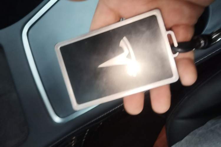 Used Tesla Model Y 2021 Standard Range Rear-Wheel Drive Version Vehicle Key