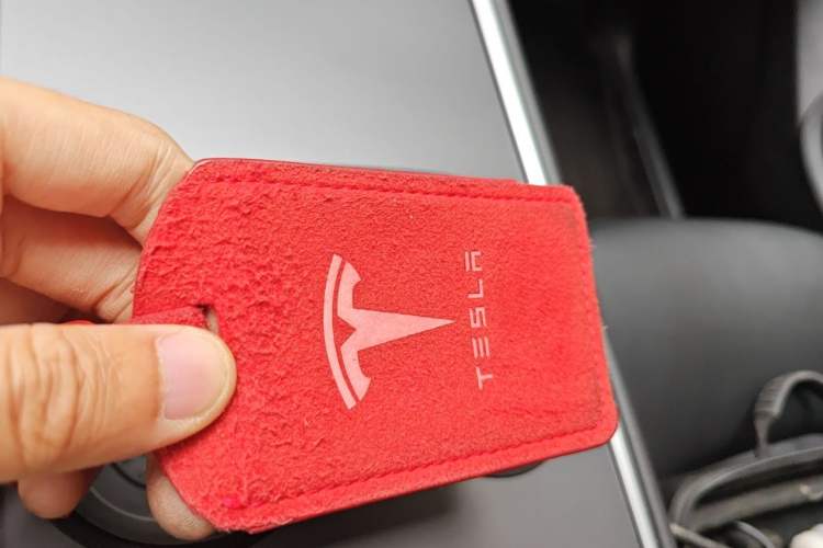 Used Tesla Model Y 2021 Standard Range Rear-Wheel Drive Version Vehicle Key