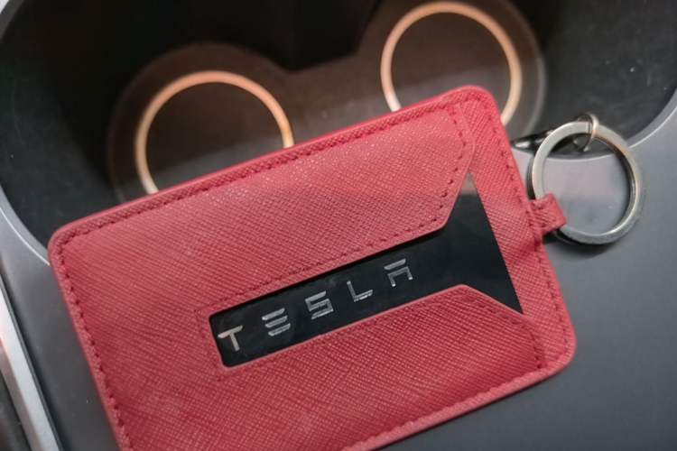Used Tesla Model Y 2021 Long-Range All-Wheel-Drive Version 3D7 Vehicle Key