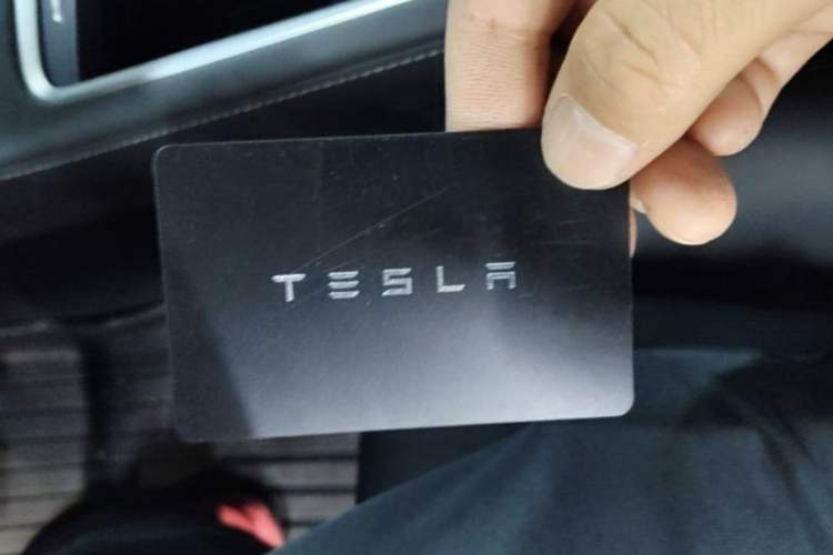 Used Tesla Model Y 2021 Standard Range Rear-Wheel Drive Version Vehicle Key