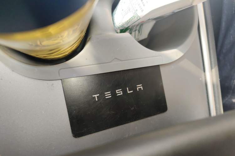 Used Tesla Model Y 2021 Standard Range Rear-Wheel Drive Version Vehicle Key