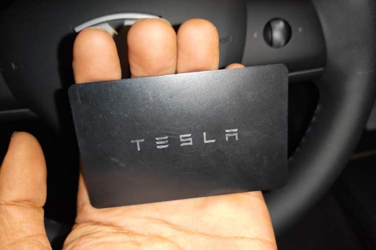 Used Tesla Model Y 2021 Standard Range Rear-Wheel Drive Version Vehicle Key