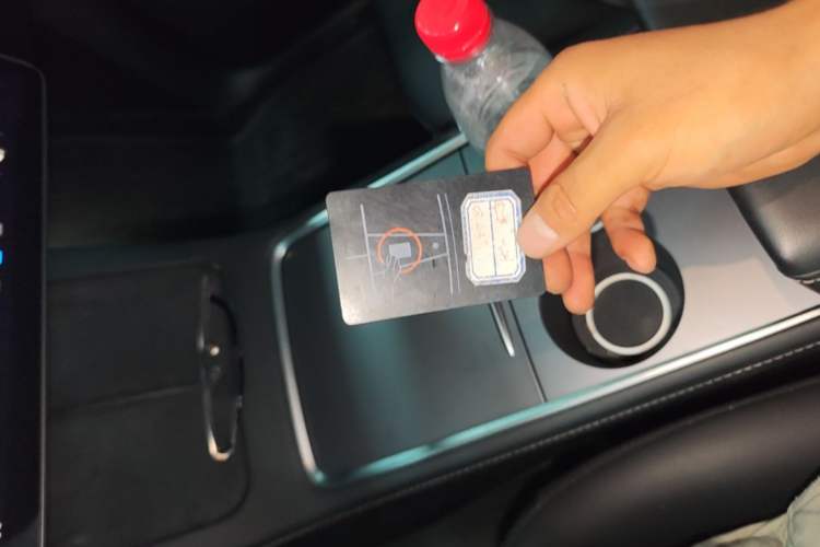 Used Tesla Model Y 2021 Long-Range All-Wheel-Drive Version 3D7 Vehicle Key