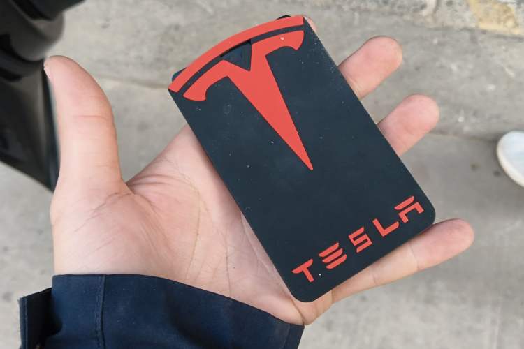 Used Tesla Model Y 2021 Standard Range Rear-Wheel Drive Version Vehicle Key