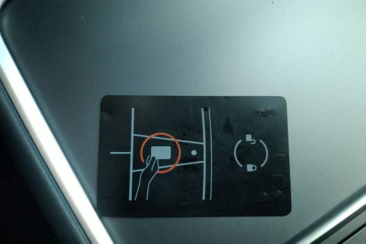Used Tesla Model Y 2021 Long-Range All-Wheel-Drive Version 3D7 Vehicle Key