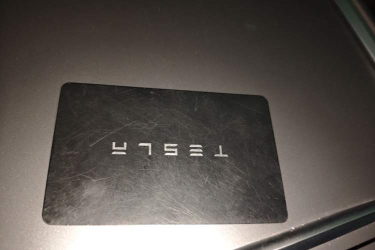 Used Tesla Model Y 2021 Long-Range All-Wheel-Drive Version Vehicle Key