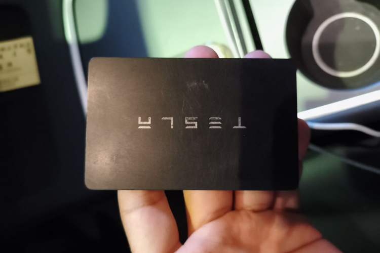 Used Tesla Model Y 2021 Standard Range Rear-Wheel Drive Version Vehicle Key