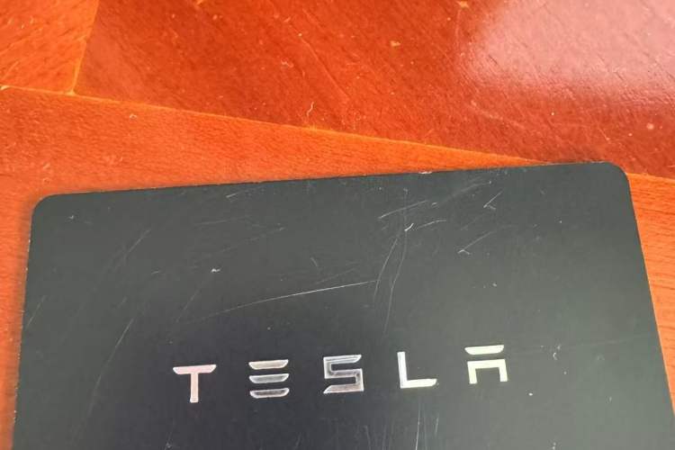 Used Tesla Model Y 2021 Standard Range Rear-Wheel Drive Version Vehicle Key