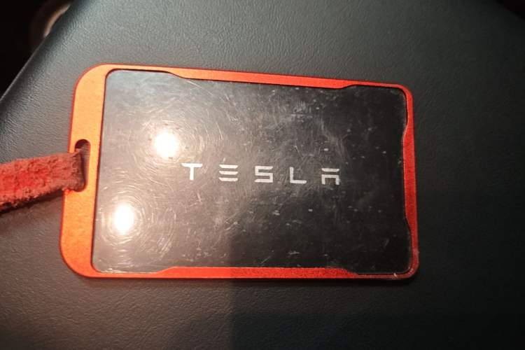 Used Tesla Model Y 2021 Standard Range Rear-Wheel Drive Version Vehicle Key