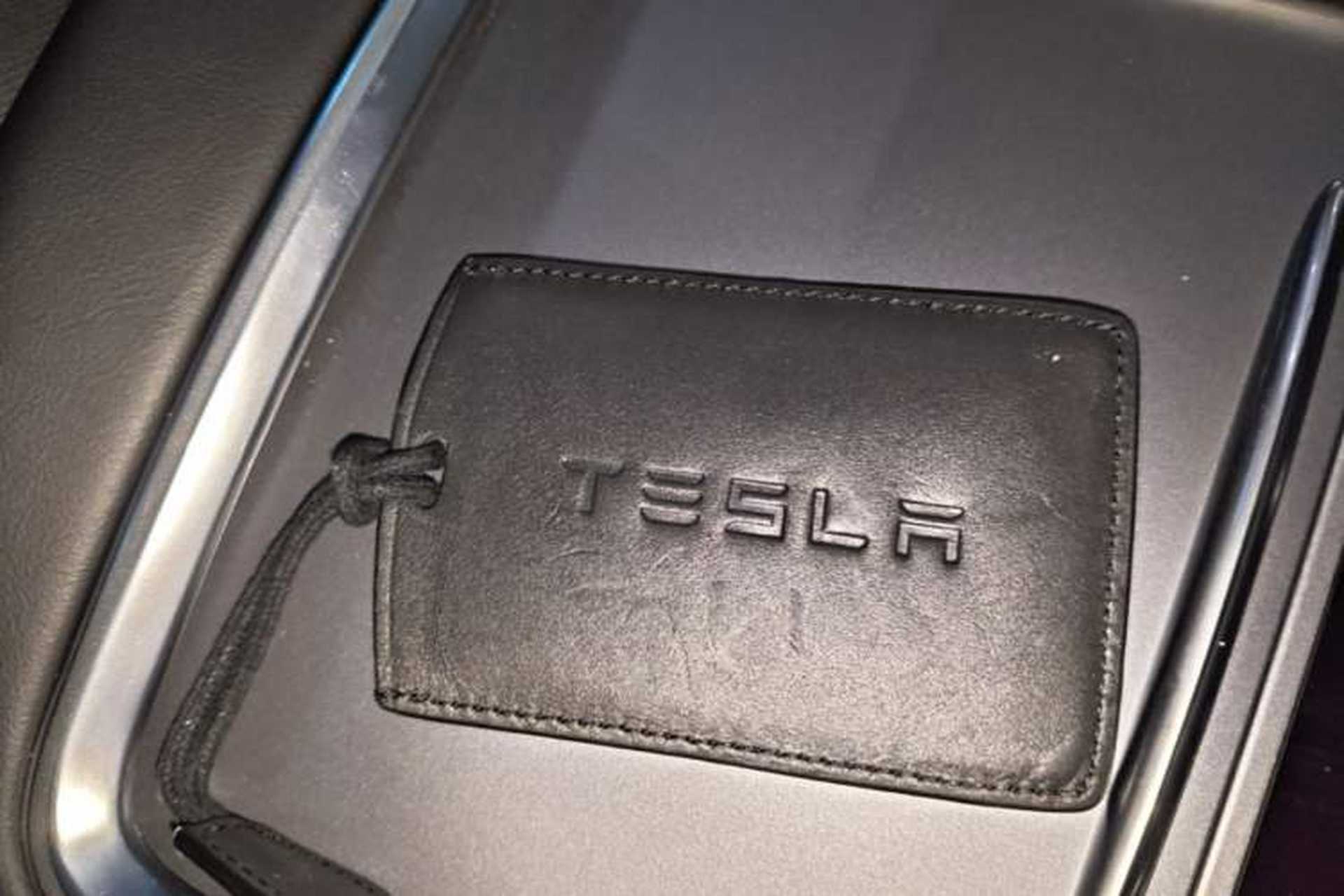Used Tesla Model Y 2021 Performance High-Performance All-Wheel-Drive Version Vehicle Key
