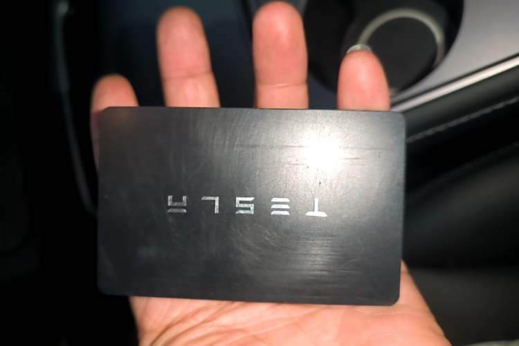 Used Tesla Model Y 2021 Standard Range Rear-Wheel Drive Version Vehicle Key
