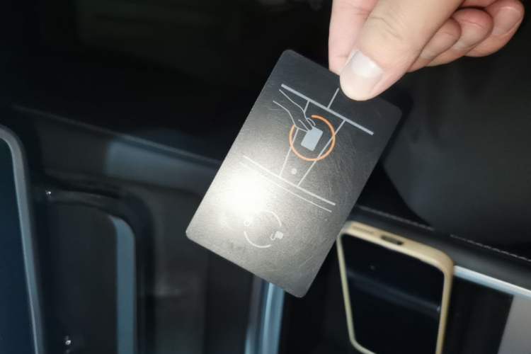 Used Tesla Model Y 2021 Long-Range All-Wheel-Drive Version 3D7 Vehicle Key