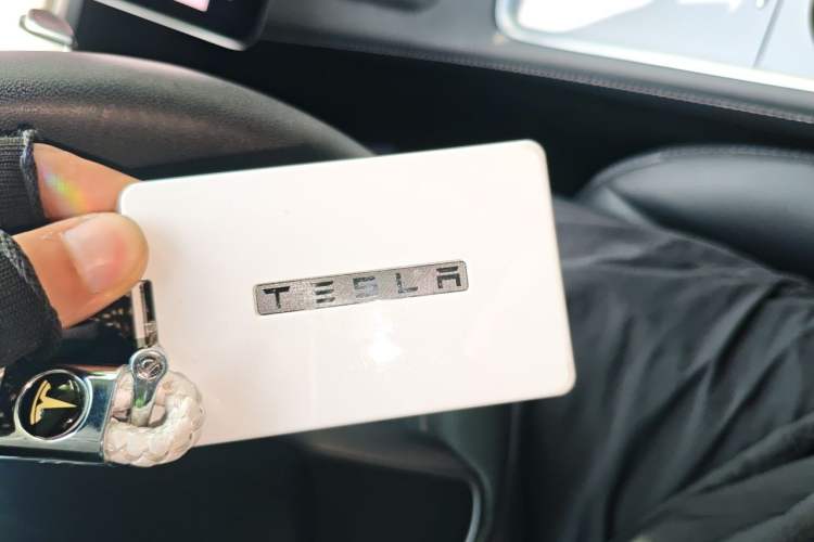Used Tesla Model Y 2021 Standard Range Rear-Wheel Drive Version Vehicle Key