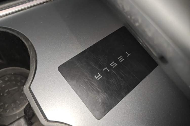 Used Tesla Model Y 2021 Standard Range Rear-Wheel Drive Version Vehicle Key