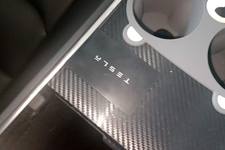 Used Tesla Model Y 2021 Long-Range All-Wheel-Drive Version 3D7 Vehicle Key