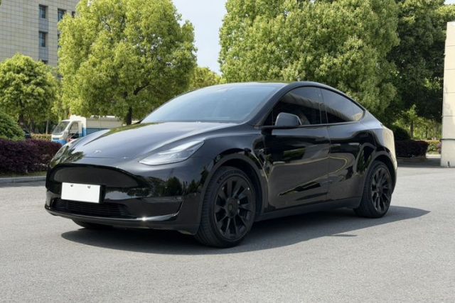 Used Tesla Model Y 2021 Standard Range Rear-Wheel Drive Version