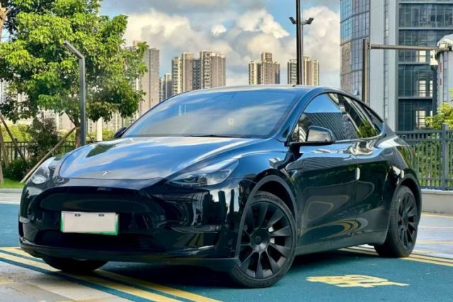 Used Tesla Model Y 2021 Standard Range Rear-Wheel Drive Version