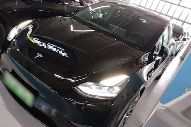 Used Tesla Model Y 2021 Long-Range All-Wheel-Drive Version
