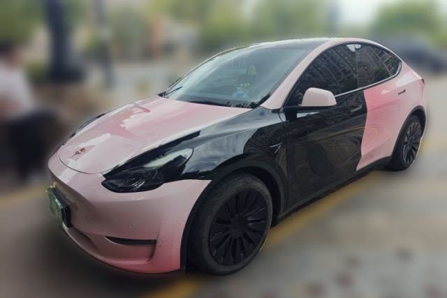 Ojetý Tesla Model Y 2021 Standard Range Rear-Wheel Drive Version