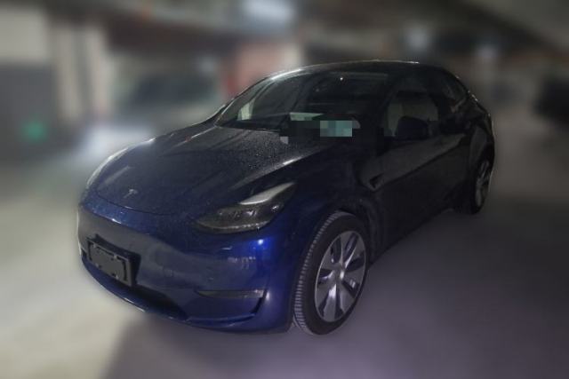 Used Tesla Model Y 2021 Long-Range All-Wheel-Drive Version 3D7