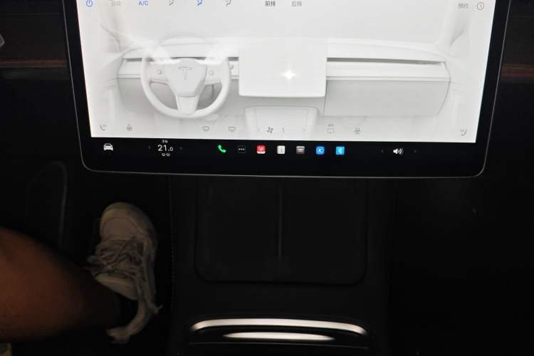Used Tesla Model Y 2021 Long-Range All-Wheel-Drive Version 3D7 Audio And AC Panel