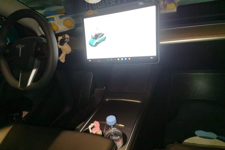 Used Tesla Model Y 2021 Long-Range All-Wheel-Drive Version 3D7 Audio And AC Panel