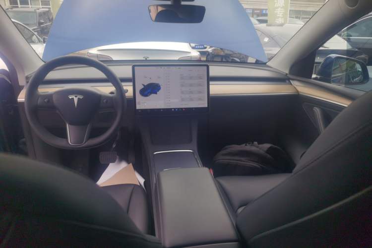 Used Tesla Model Y 2021 Long-Range All-Wheel-Drive Version 3D7 Audio And AC Panel