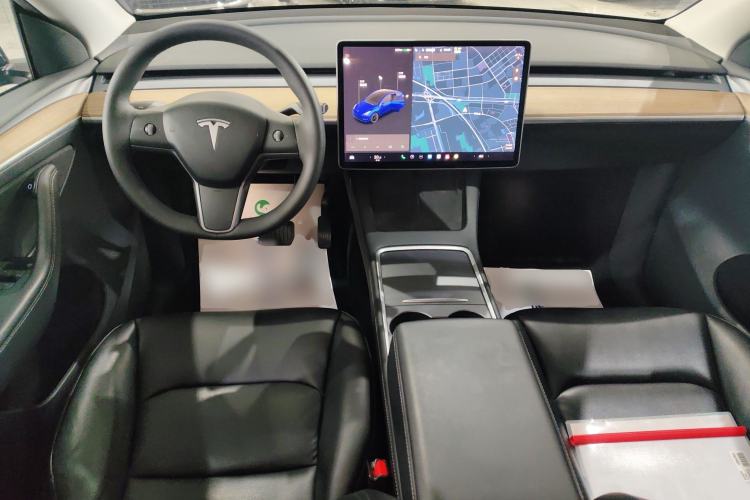 Used Tesla Model Y 2021 Long-Range All-Wheel-Drive Version 3D7 Center Console