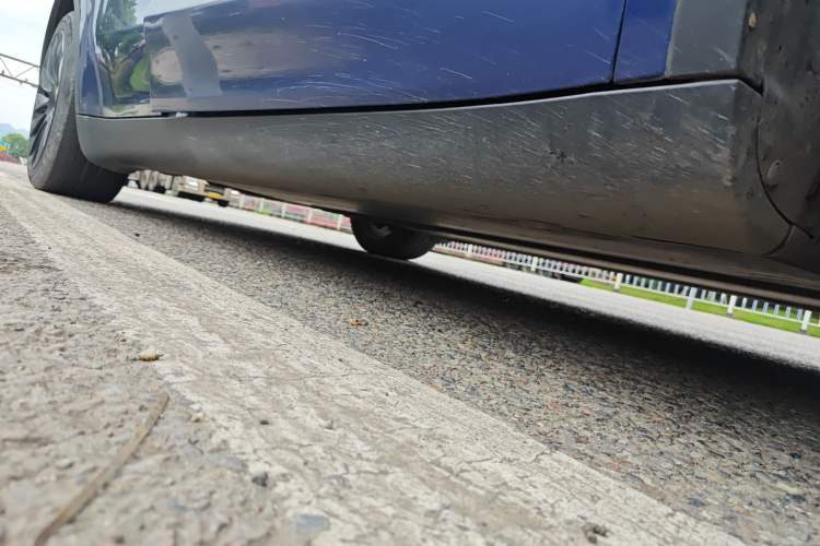 Used Tesla Model Y 2021 Long-Range All-Wheel-Drive Version Chassis Front Right
