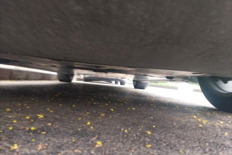 Used Tesla Model Y 2021 Long-Range All-Wheel-Drive Version Chassis Front