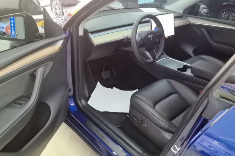 Used Tesla Model Y 2021 Standard Range Rear-Wheel Drive Version Driver Seat