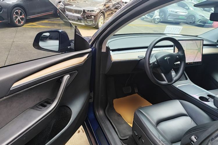 Used Tesla Model Y 2021 Long-Range All-Wheel-Drive Version 3D7 Driver Seat