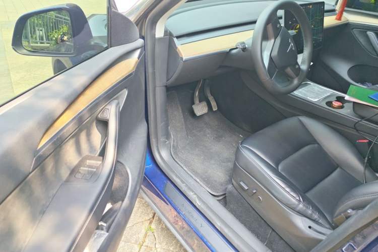 Used Tesla Model Y 2021 Standard Range Rear-Wheel Drive Version Driver Seat