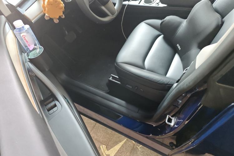 Used Tesla Model Y 2021 Standard Range Rear-Wheel Drive Version Driver Seat