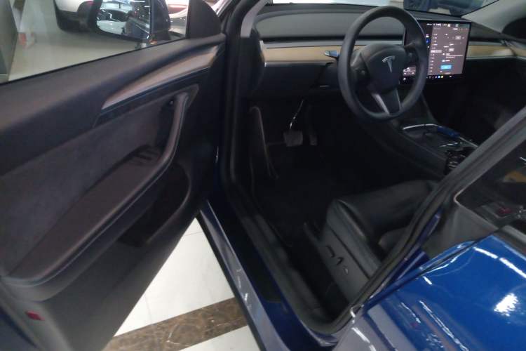 Used Tesla Model Y 2021 Standard Range Rear-Wheel Drive Version Driver Seat