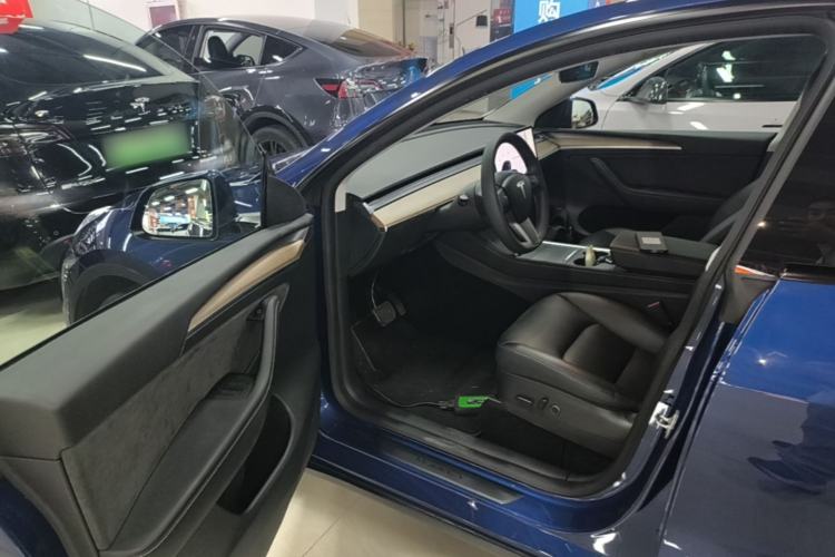 Used Tesla Model Y 2021 Long-Range All-Wheel-Drive Version 3D7 Driver Seat