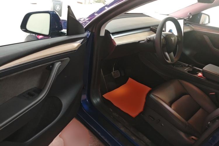 Used Tesla Model Y 2021 Long-Range All-Wheel-Drive Version 3D7 Driver Seat