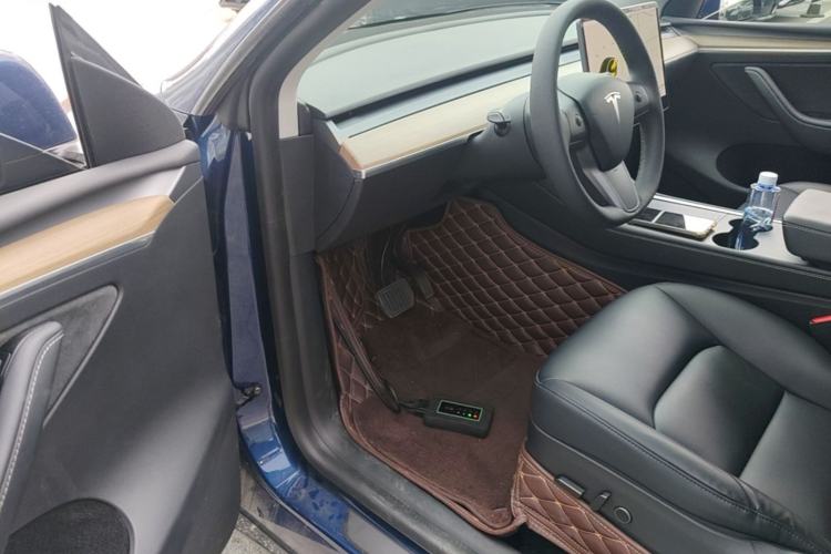 Used Tesla Model Y 2021 Long-Range All-Wheel-Drive Version 3D7 Driver Seat