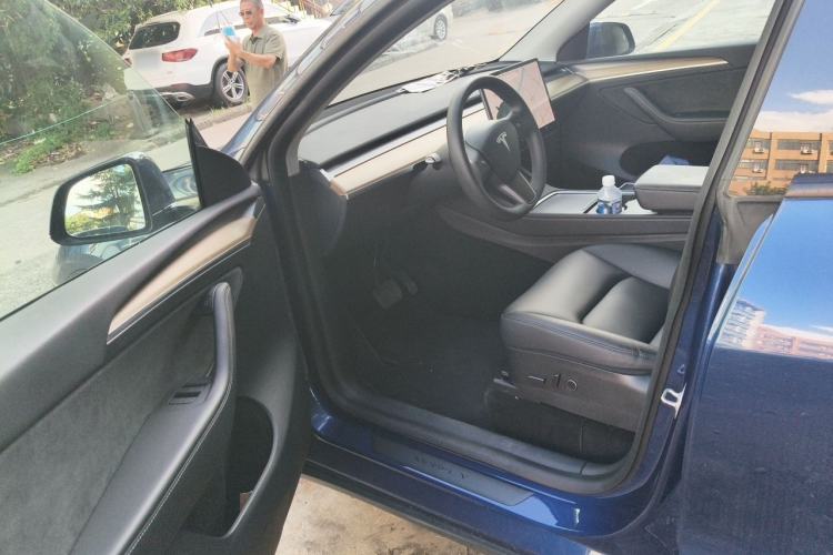Used Tesla Model Y 2021 Standard Range Rear-Wheel Drive Version Driver Seat