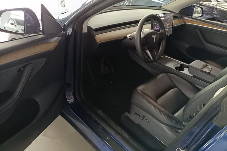 Used Tesla Model Y 2021 Standard Range Rear-Wheel Drive Version Driver Seat