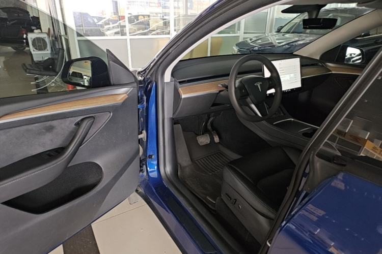 Used Tesla Model Y 2021 Standard Range Rear-Wheel Drive Version Driver Seat