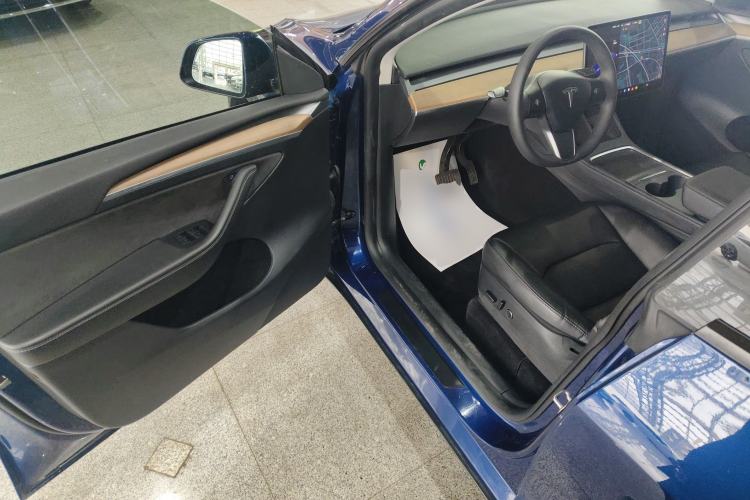 Used Tesla Model Y 2021 Long-Range All-Wheel-Drive Version 3D7 Driver Seat