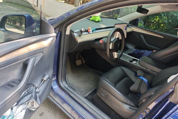 Used Tesla Model Y 2021 Standard Range Rear-Wheel Drive Version Driver Seat