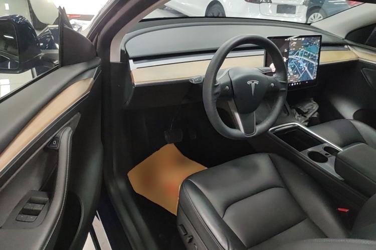 Used Tesla Model Y 2021 Long-Range All-Wheel-Drive Version 3D7 Driver Seat