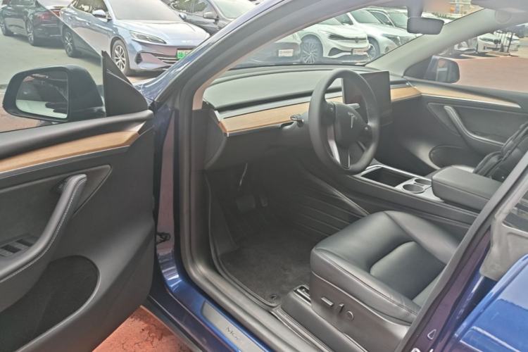 Used Tesla Model Y 2021 Standard Range Rear-Wheel Drive Version Driver Seat