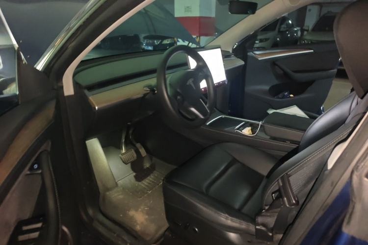 Used Tesla Model Y 2021 Long-Range All-Wheel-Drive Version 3D7 Driver Seat