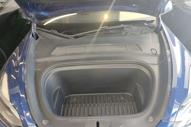 Used Tesla Model Y 2021 Standard Range Rear-Wheel Drive Version Engine Bay
